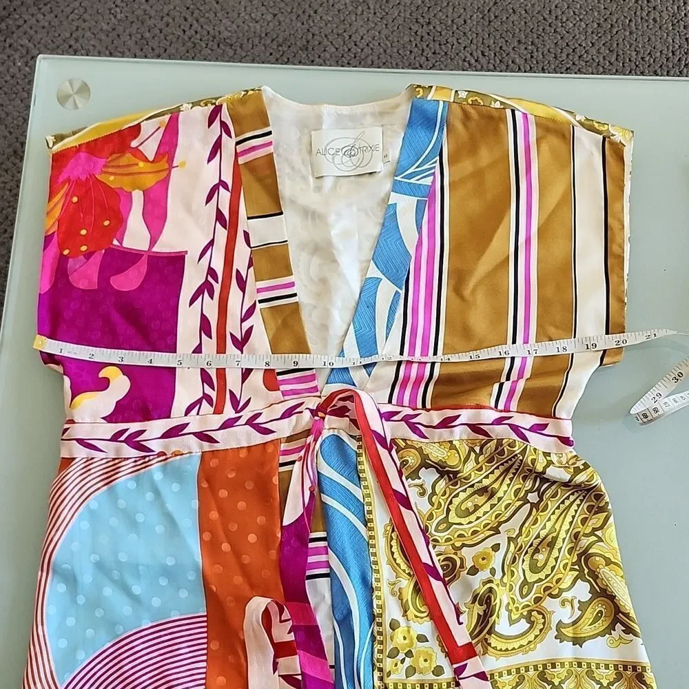Alice & Trixie 100% Silk Tropical Resort Wear Y2K, Retro 70's Vibes Top Size XS